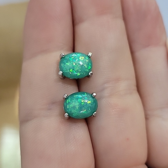 Green Opalite Cabochon Stud Earrings - Picture 4 of 5